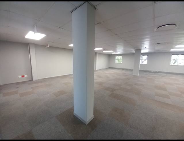 486M² OFFICE TO LET IN BRYANSTON